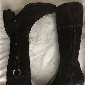 Kenneth Cole Suede Boots